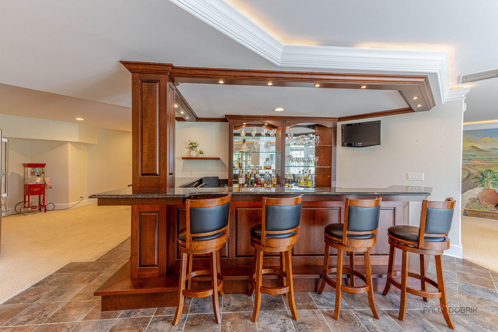 Exceptional golf course living in Hawthorn Woods Country Club! Perfect – image 33