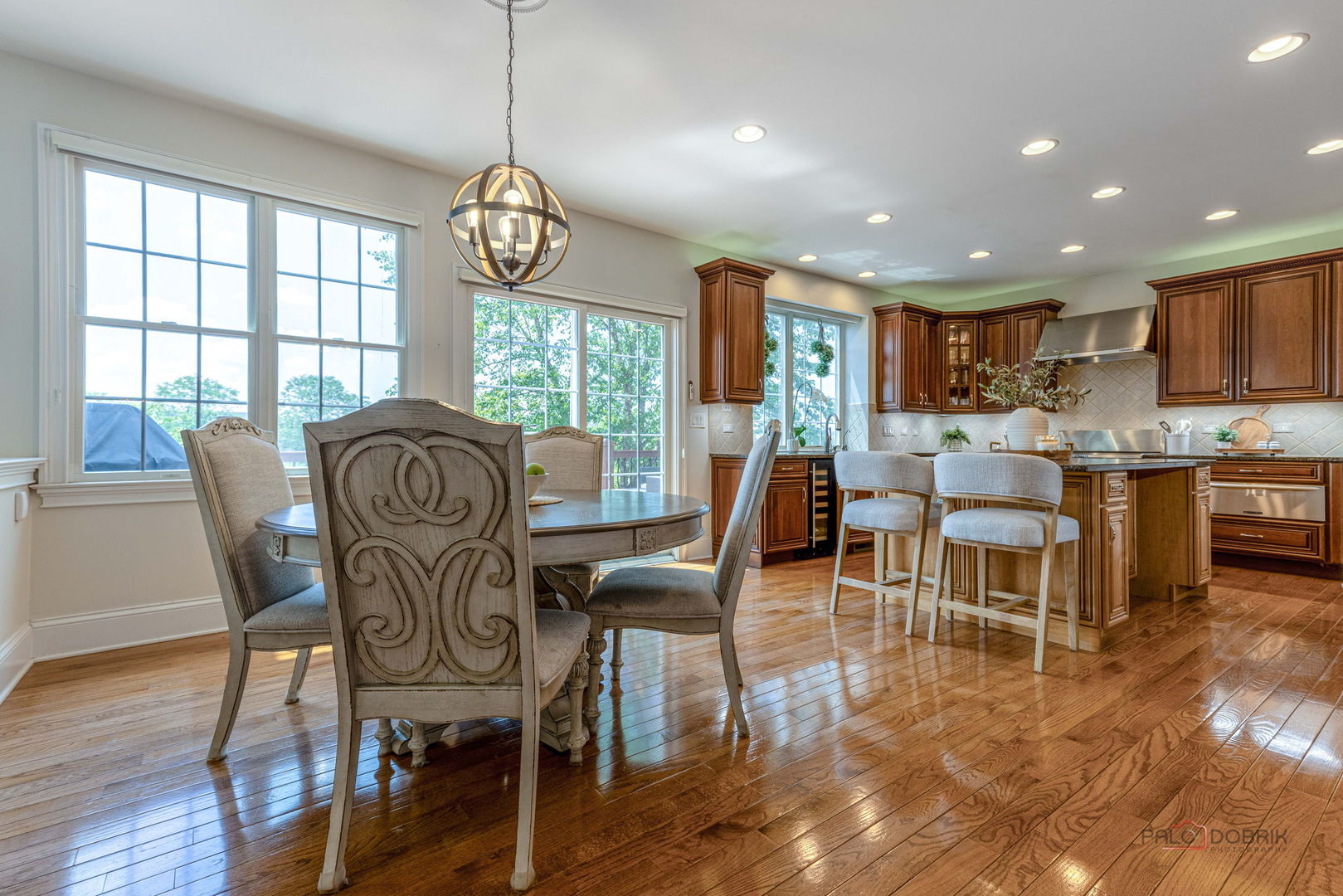 Exceptional golf course living in Hawthorn Woods Country Club! Perfect – image 20