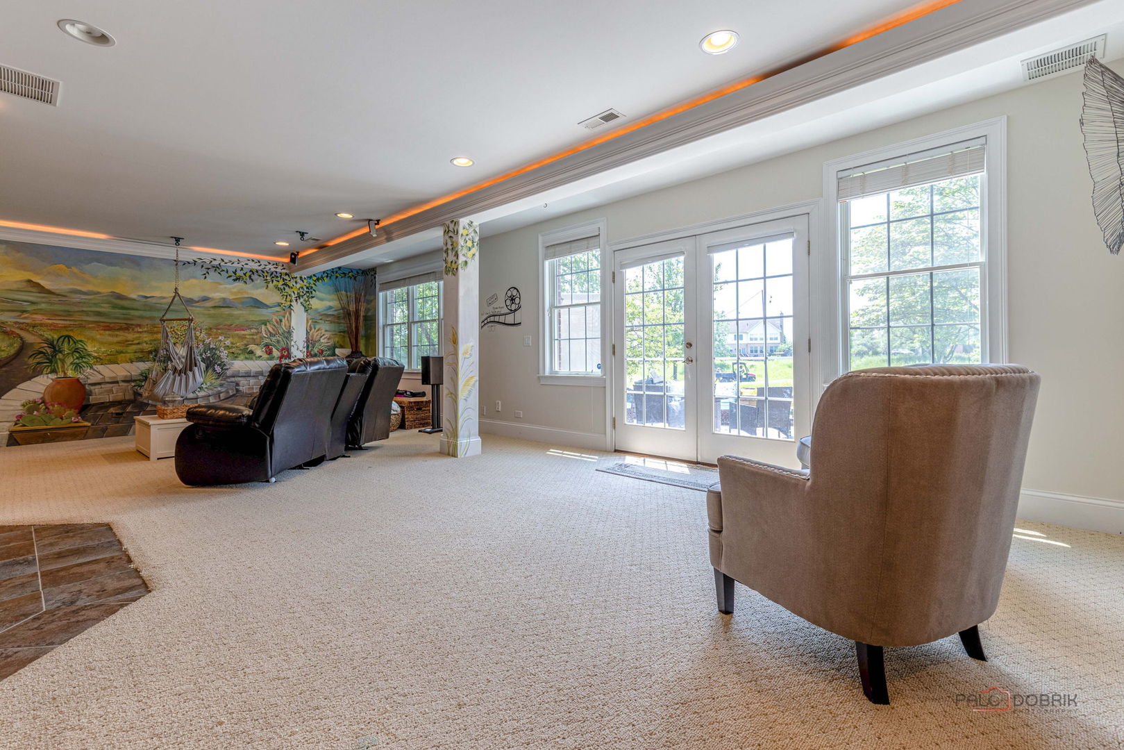 Exceptional golf course living in Hawthorn Woods Country Club! Perfect – image 41