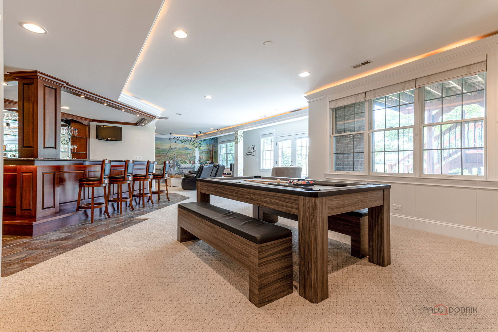 Exceptional golf course living in Hawthorn Woods Country Club! Perfect – image 37