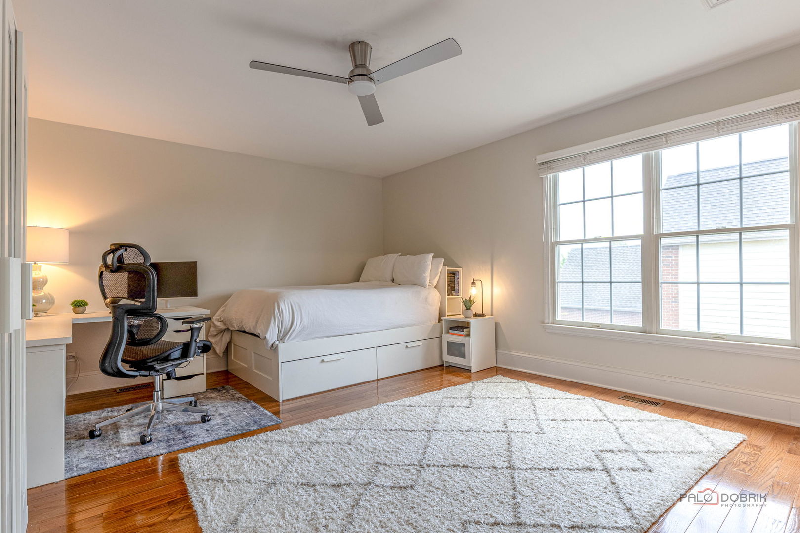 Exceptional golf course living in Hawthorn Woods Country Club! Perfect – image 28