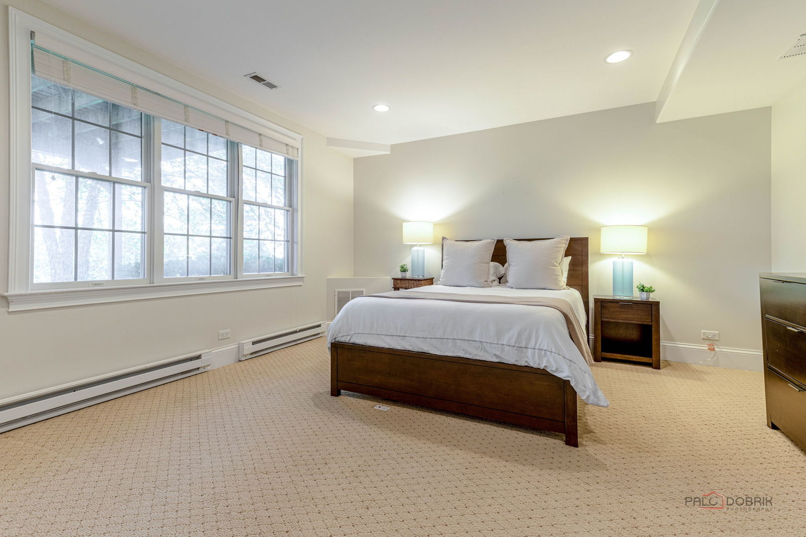 Exceptional golf course living in Hawthorn Woods Country Club! Perfect – image 36