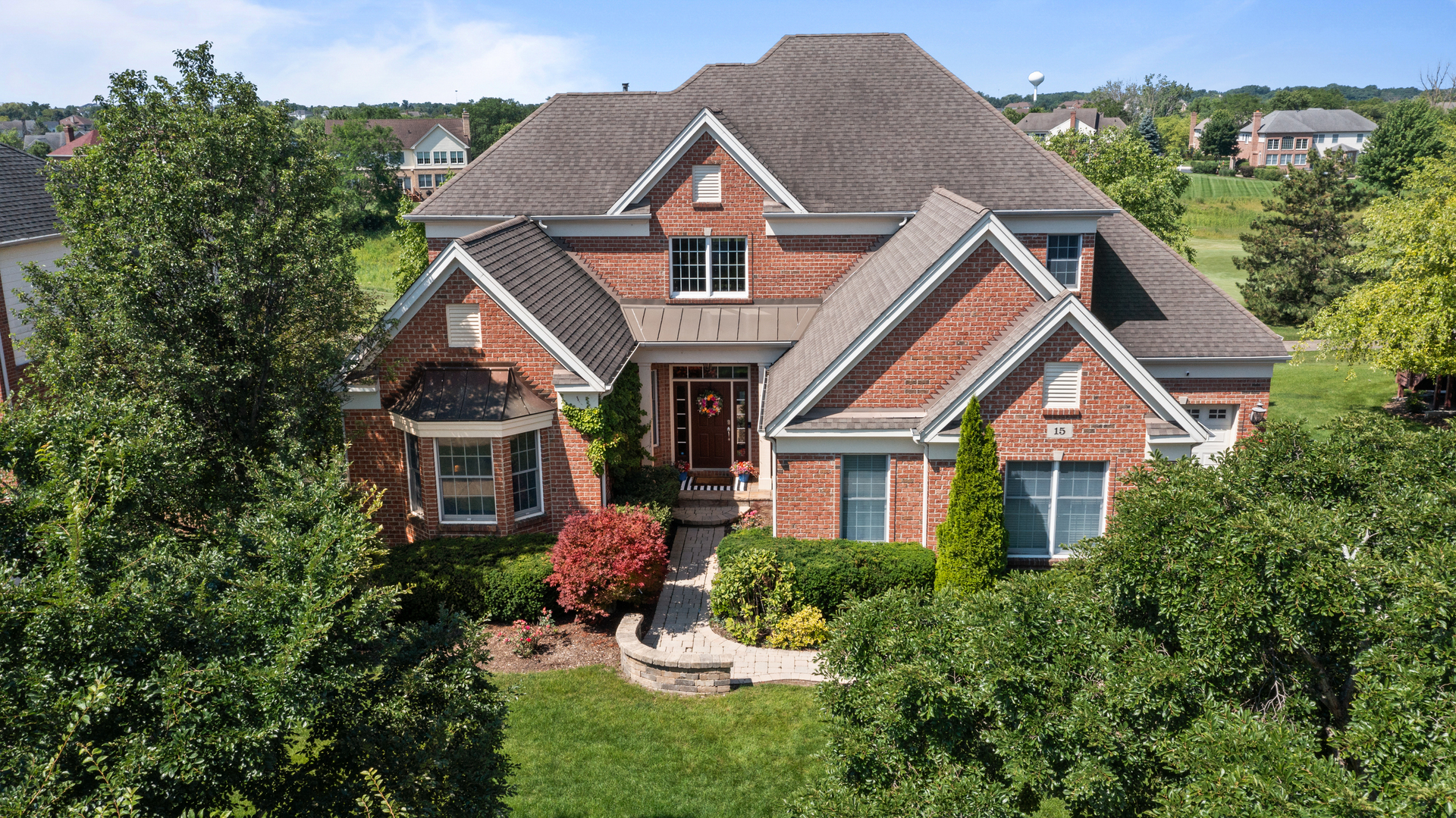 Exceptional golf course living in Hawthorn Woods Country Club! Perfect – image 68