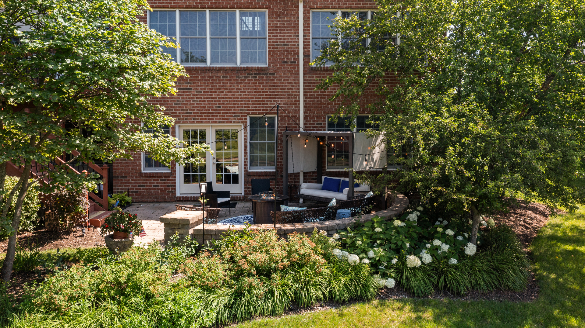 Exceptional golf course living in Hawthorn Woods Country Club! Perfect – image 74