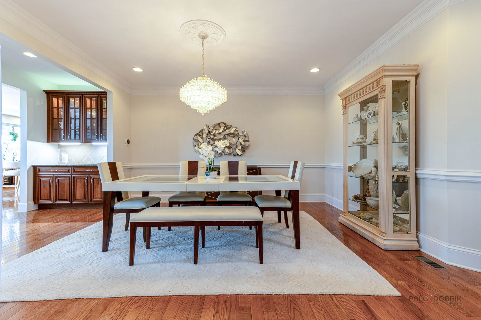 Exceptional golf course living in Hawthorn Woods Country Club! Perfect – image 10