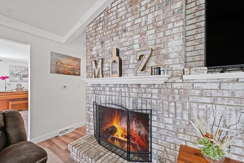 Tiny photo for 101 Thornhill Drive, Danville, IL 61832 (MLS # 12493045)