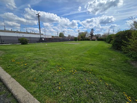 Tiny photo for 7225 W Higgins Avenue #103, Chicago, IL 60656 (MLS # 12628338)