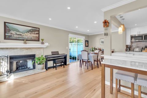 Tiny photo for 473 Le Parc Circle, Buffalo Grove, IL 60089 (MLS # 12525916)