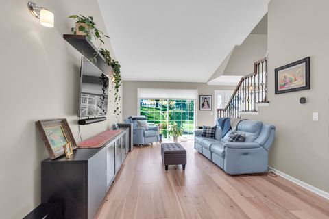 Tiny photo for 473 Le Parc Circle, Buffalo Grove, IL 60089 (MLS # 12525916)