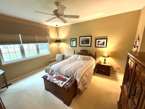 Tiny photo for 16422 Crescent Lake Court, Crest Hill, IL 60403 (MLS # 12670650)