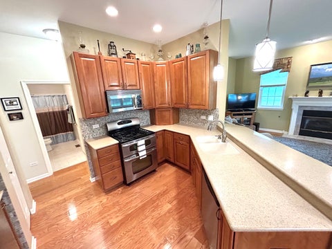 Tiny photo for 16422 Crescent Lake Court, Crest Hill, IL 60403 (MLS # 12670650)