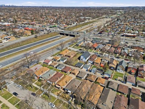 Tiny photo for 9919 S Peoria Street, Chicago, IL 60643 (MLS # 12600841)