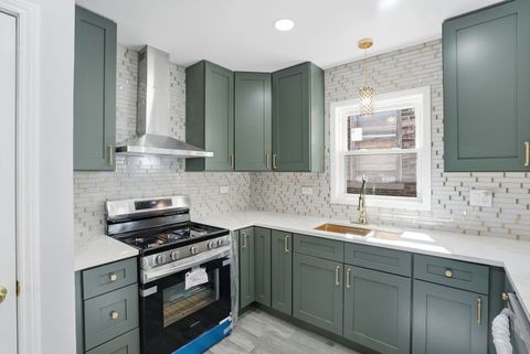 Tiny photo for 9919 S Peoria Street, Chicago, IL 60643 (MLS # 12600841)