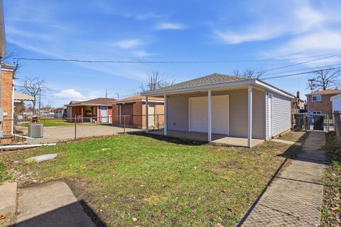 Tiny photo for 9919 S Peoria Street, Chicago, IL 60643 (MLS # 12600841)