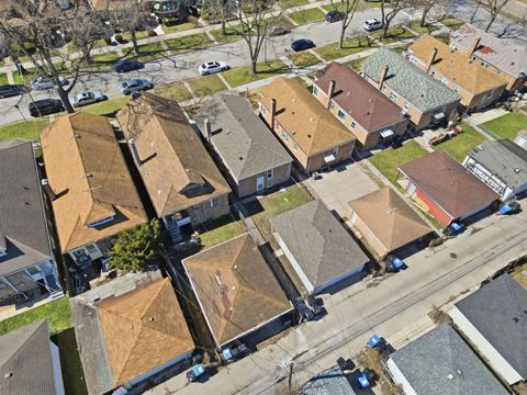 Tiny photo for 9919 S Peoria Street, Chicago, IL 60643 (MLS # 12600841)