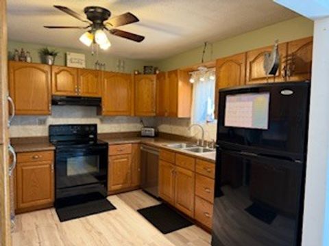 Tiny photo for 404 N MAPLE Street, Christopher, IL 62822 (MLS # 12593523)