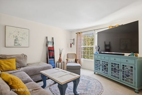 Tiny photo for 2527 Emily Lane, Elgin, IL 60124 (MLS # 12388295)