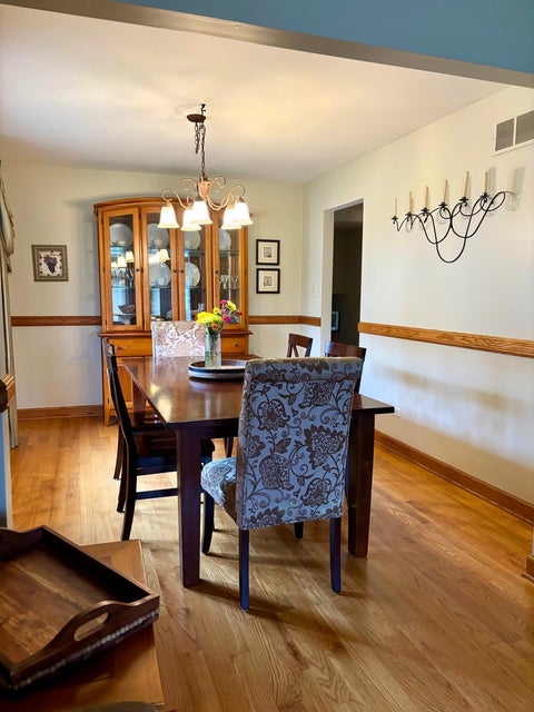Tiny photo for 17002 Ozark Avenue, Tinley Park, IL 60477 (MLS # 12753294)