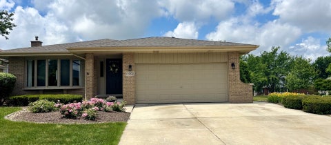 Photo of 17002 Ozark Avenue, Tinley Park, IL 60477 (MLS # 12753294)