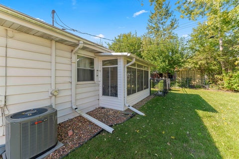 Tiny photo for 1001 Winthrop Avenue, Joliet, IL 60435 (MLS # 12778501)