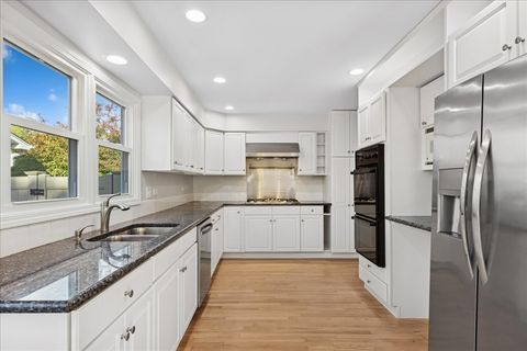 Tiny photo for 5249 Elliott Drive, Hoffman Estates, IL 60192 (MLS # 12408767)