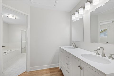 Tiny photo for 5249 Elliott Drive, Hoffman Estates, IL 60192 (MLS # 12408767)