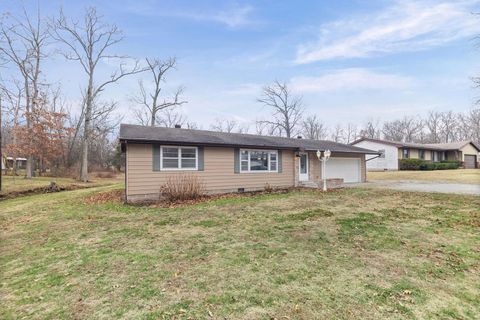 Tiny photo for 105 Hickory Grove Road, Salem, IL 62881 (MLS # 100000225)