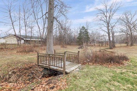 Tiny photo for 105 Hickory Grove Road, Salem, IL 62881 (MLS # 100000225)