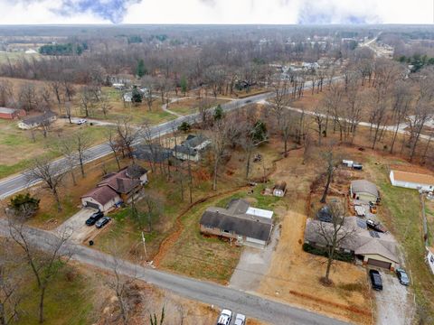 Tiny photo for 105 Hickory Grove Road, Salem, IL 62881 (MLS # 100000225)