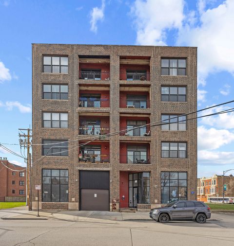 Photo of 809 E 40th Street #4-3, Chicago, IL 60653 (MLS # 12599403)
