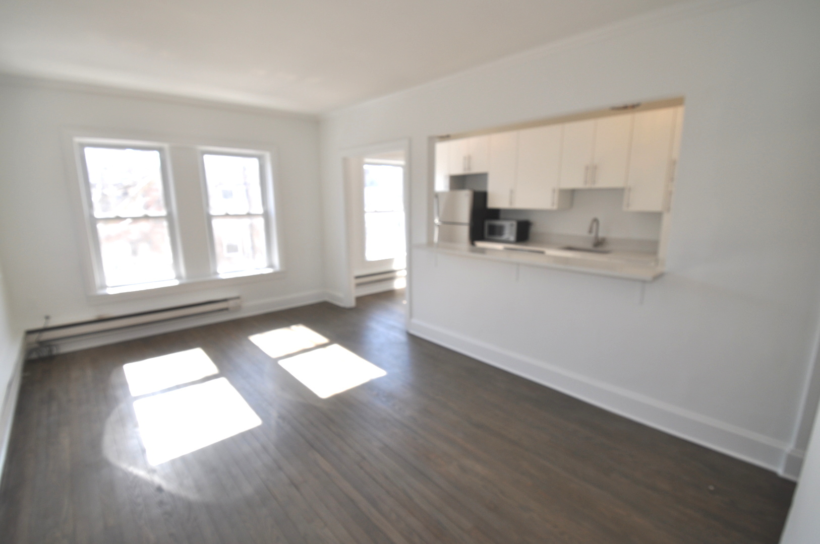 846 W Ainslie Street 02