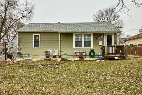 Photo of 388 Manor Place, Aurora, IL 60506 (MLS # 12541090)