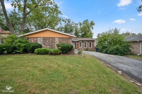 Tiny photo for 4329 Applewood Lane, Matteson, IL 60443 (MLS # 12764693)