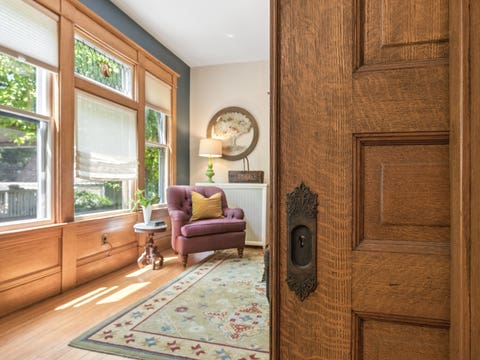 Tiny photo for 425 Clinton Avenue, Oak Park, IL 60302 (MLS # 12692248)