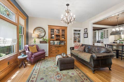 Tiny photo for 425 Clinton Avenue, Oak Park, IL 60302 (MLS # 12692248)