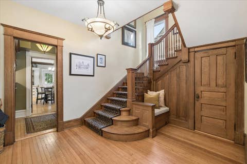 Tiny photo for 425 Clinton Avenue, Oak Park, IL 60302 (MLS # 12692248)