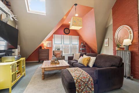 Tiny photo for 425 Clinton Avenue, Oak Park, IL 60302 (MLS # 12692248)