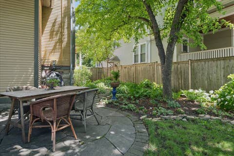 Tiny photo for 425 Clinton Avenue, Oak Park, IL 60302 (MLS # 12692248)