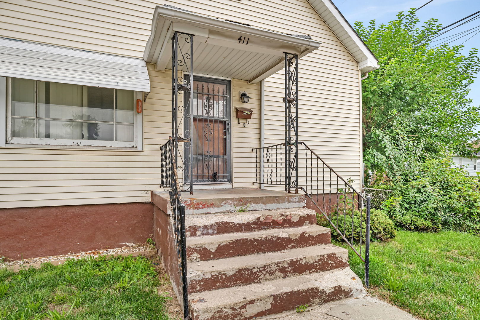 411 Wallace Street