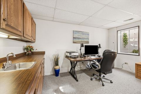 Tiny photo for 404 Shoreline Road #298, Lake Barrington, IL 60010 (MLS # 12608601)