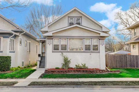 Photo of 1040 N Austin Boulevard, Oak Park, IL 60302 (MLS # 12614105)