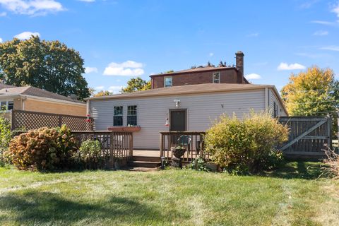 A home in Des Plaines