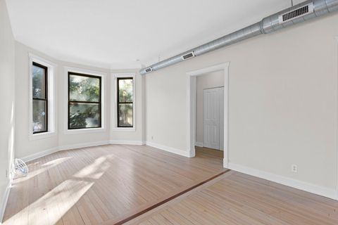 Tiny photo for 1014 W ROSCOE Street #1F, Chicago, IL 60657 (MLS # 12478692)