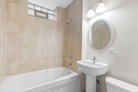 Tiny photo for 1014 W ROSCOE Street #1F, Chicago, IL 60657 (MLS # 12478692)