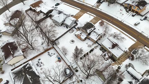 Tiny photo for 540 N Beck Road, Lindenhurst, IL 60046 (MLS # 12539628)