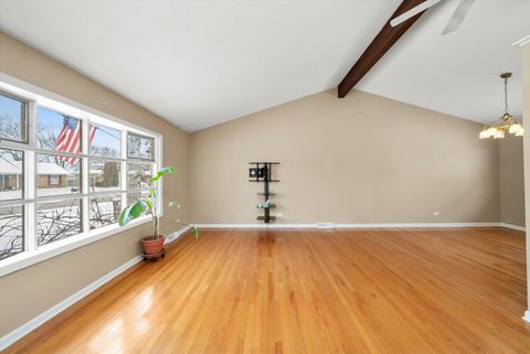 Tiny photo for 540 N Beck Road, Lindenhurst, IL 60046 (MLS # 12539628)