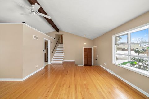 Tiny photo for 540 N Beck Road, Lindenhurst, IL 60046 (MLS # 12539628)