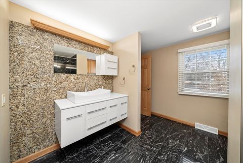 Tiny photo for 540 N Beck Road, Lindenhurst, IL 60046 (MLS # 12539628)