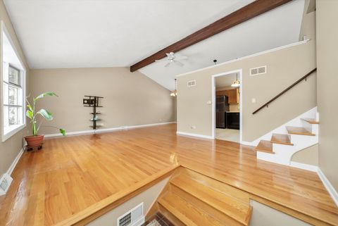 Tiny photo for 540 N Beck Road, Lindenhurst, IL 60046 (MLS # 12539628)