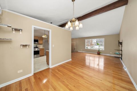 Tiny photo for 540 N Beck Road, Lindenhurst, IL 60046 (MLS # 12539628)